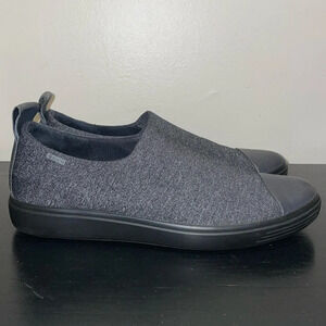 ECCO WOMEN'S SOFT 7 GTX SHOE. Size‎ 10.